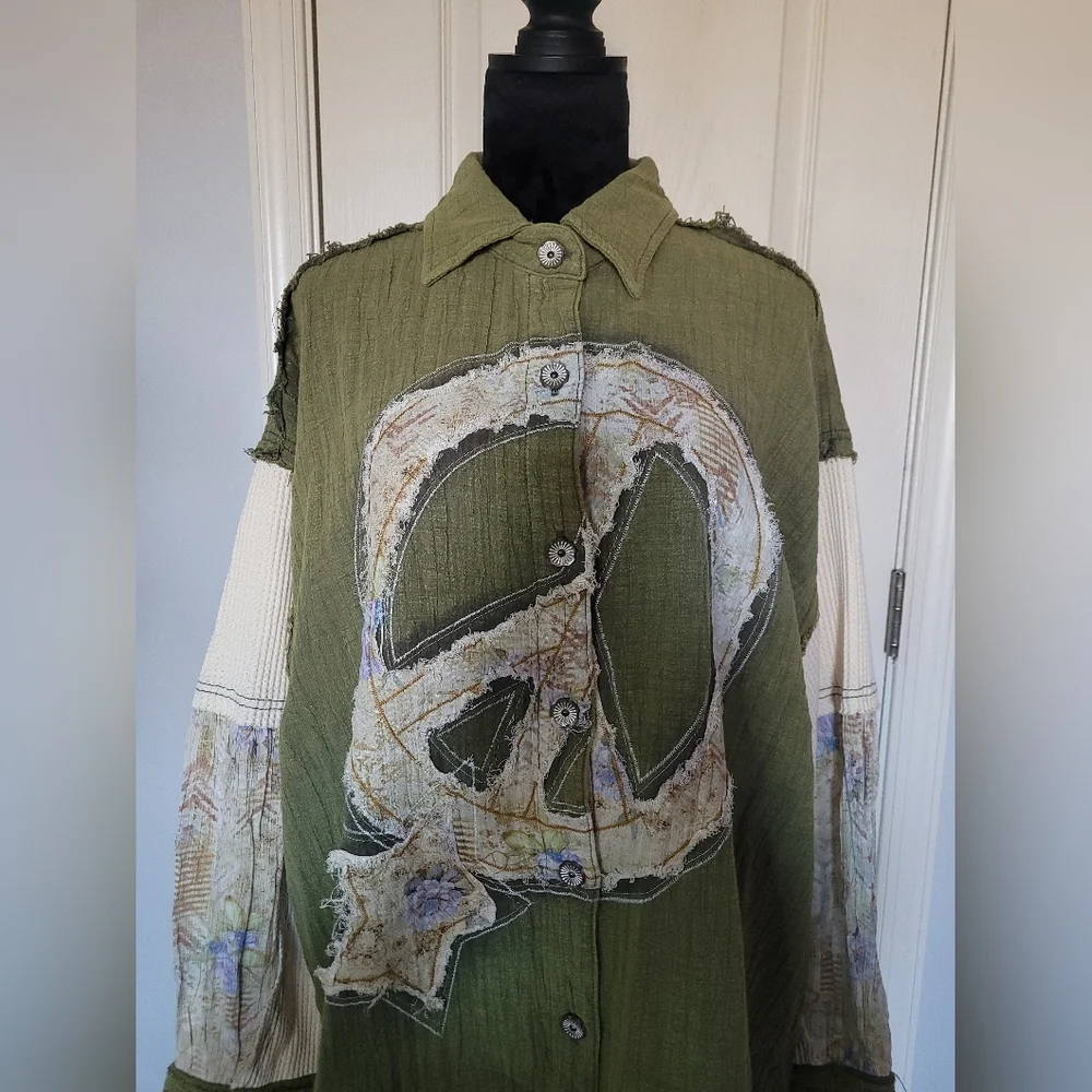 POL Olive Multi-Star Peace Patcg Button-Up Shacket. SZ L NWOT - Picture 4 of 10